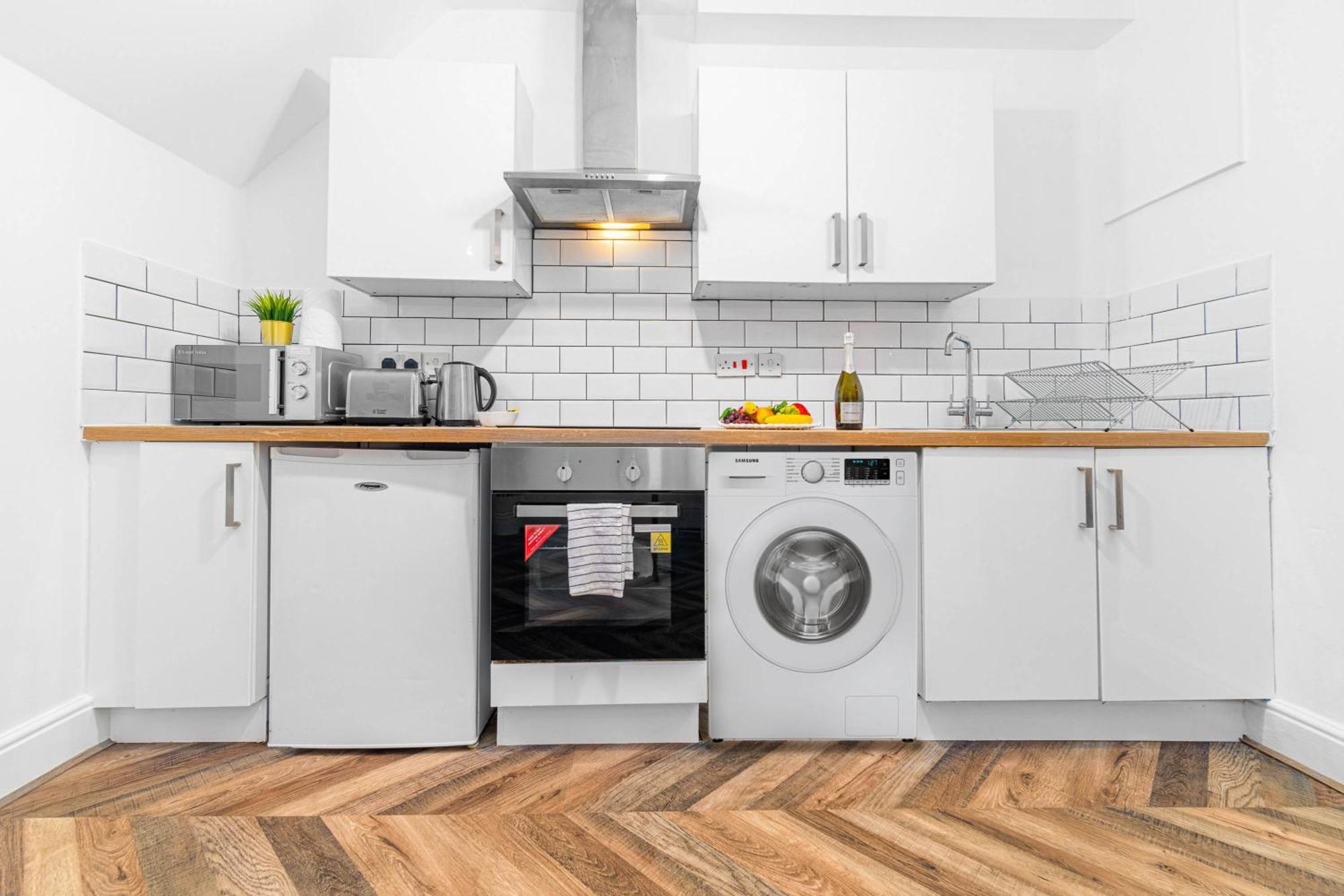 Luxury Apartment - Wolverhampton Centre 12C Екстер'єр фото